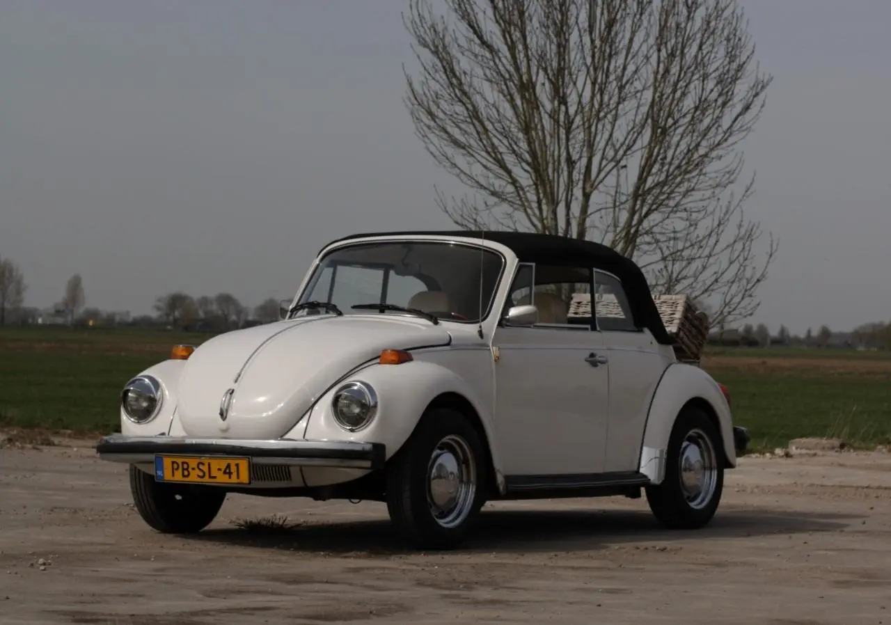Volkswagen Kever Cabrio Miss White