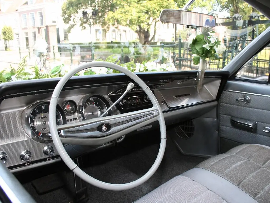 Buick Electra 225