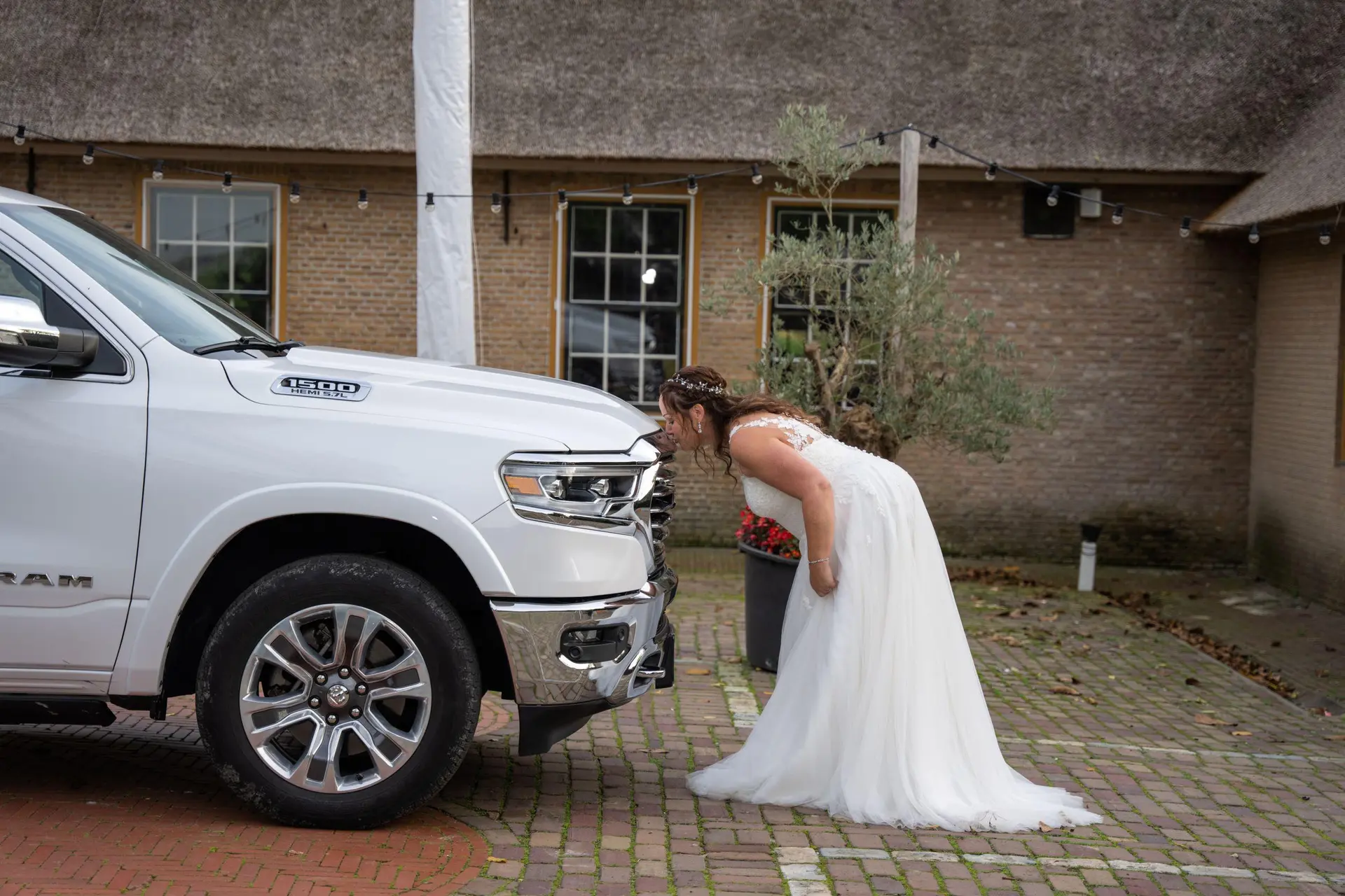 Dodge Ram 1500 Longhorn 5.7 Hemi V8