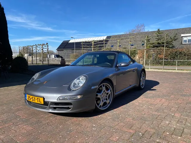 Porsche 911 Carrera S Cabrio