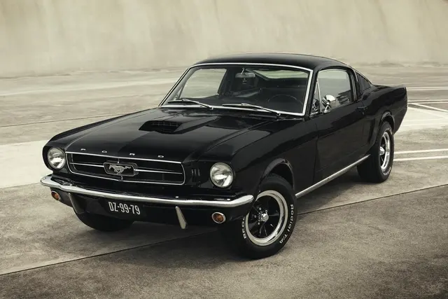 Ford Mustang Fastback 1965 V8