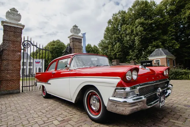Ford Fairlane Two-Tone