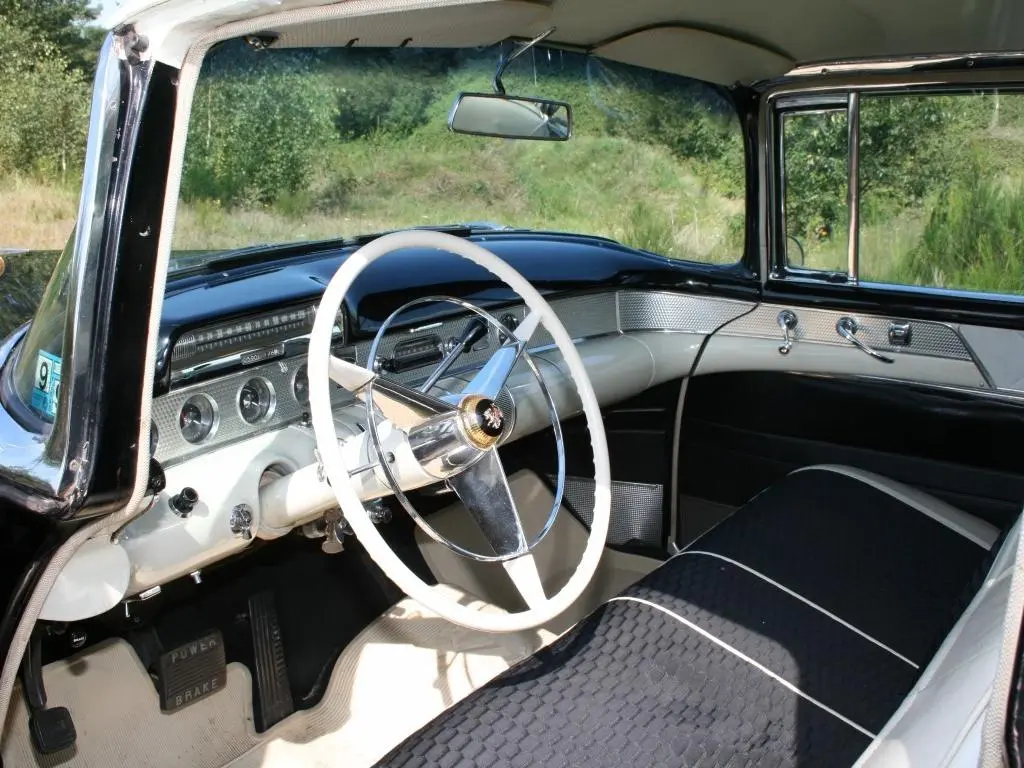Buick Roadmaster 1955